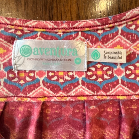 Aventura (REI) women's Spectra top graphic pattern made in India t-shirt size M - Picture 9 of 13